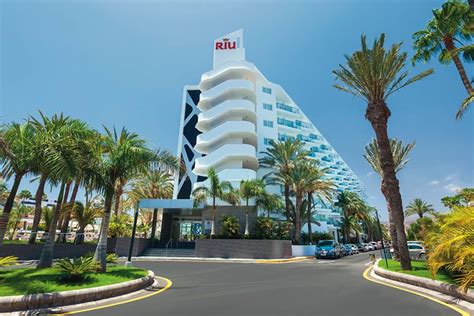 Hotel Gran Canaria Gran Canaria Canary Island Hotel Riu Papayas Hoteles Riu Hotels And Resorts