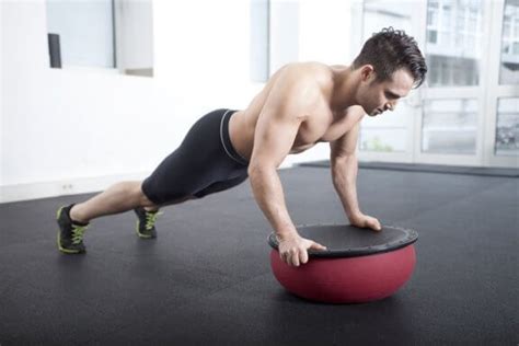 6 Ejercicios Con Bosu Para Tus Abdominales Mejor Con Salud