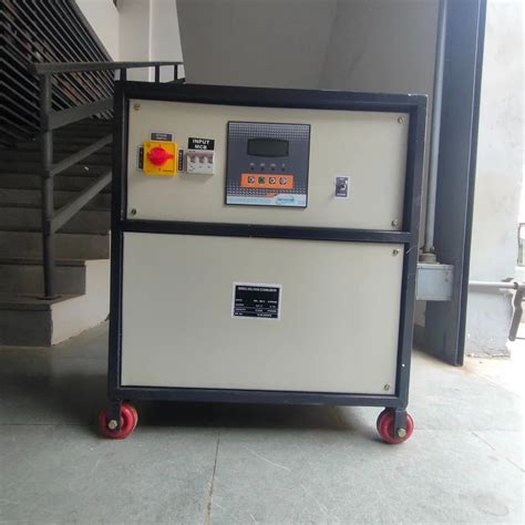 Three Phase Kva Servo Voltage Stabilizer Air Cooled Svs For