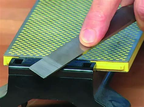 How To Use A Diamond Sharpening Stone Guide