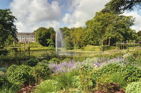 Orléans Découvrez le Parc Floral de la Source en été Val de Loire