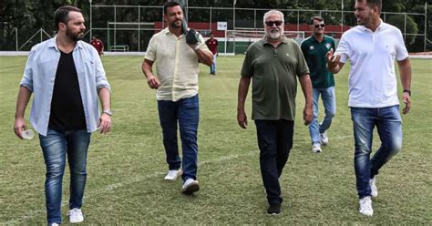 Fluminense Fred visita CT em Xerém em etapa de integração entre base e