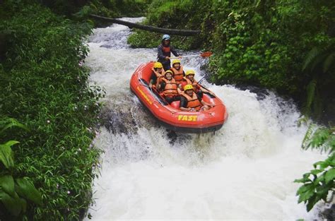 3 Tempat Wisata Arum Jeram Di Bandung Untuk Uji Adrenalin Bolu Susu