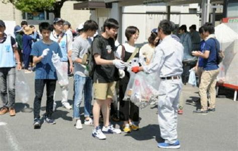 【写真・画像】海で川で住民総出の大掃除 県内一斉ふるさと美化活動 まちの話題 佐賀新聞ニュース 佐賀新聞