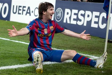 Se Cumplen A Os Del Hist Rico P Ker De Messi Al Arsenal Tyc Sports