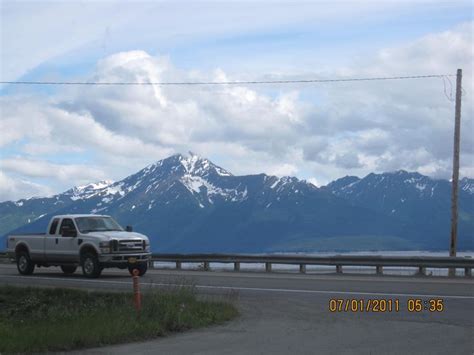 A Drive Down Turnagain Arm Very Scenic Scenic Favorite Places Places