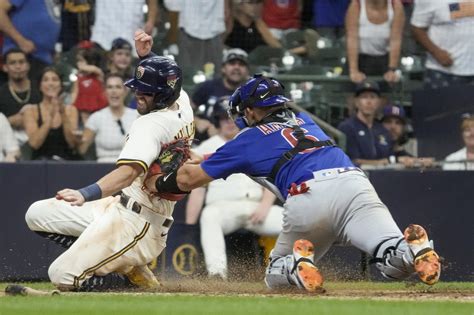 Left Fielder Ian Happ Saves Cubs With 2 Late Throws To Plate In Wild 7 6 Win Over Brewers In 11