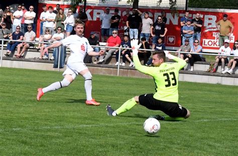 Fu Ball Th Ringenliga Arnstadt Zur Ck An Der Tabellenspitze Ilmenau