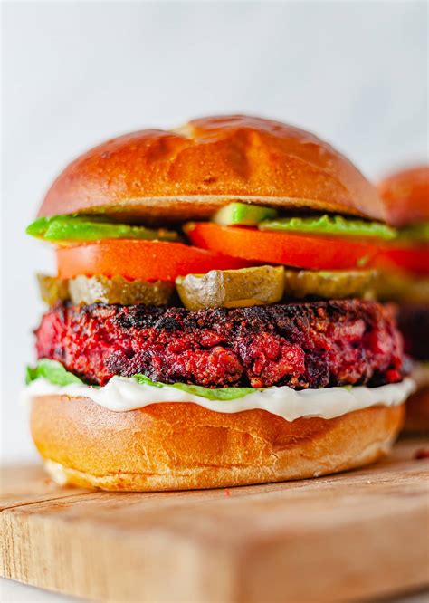 Beetroot Burger SO VEGAN