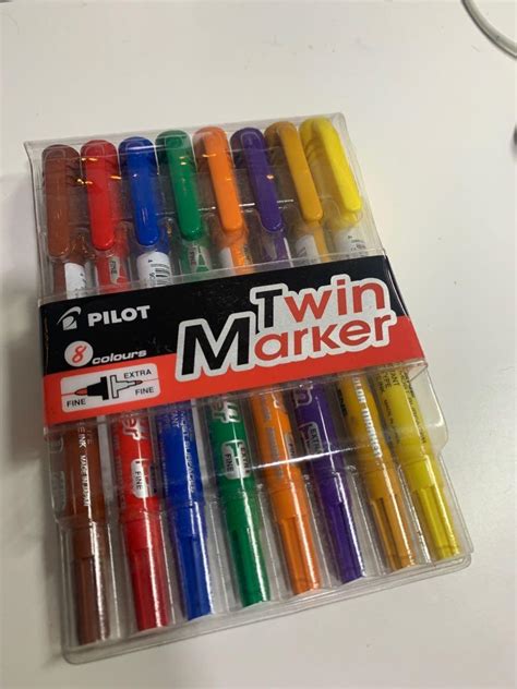 Pilot Twin Marker 8 Colours Set Hobbies Toys Stationery Craft