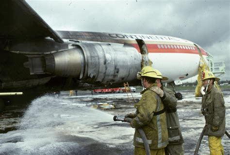 Crash of a Douglas DC-10-10 in Los Angeles: 2 killed | Bureau of Aircraft Accidents Archives