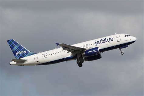 JetBlue Airbus A320 232 N552JB Named Blue Jay Th Crocoll Flickr