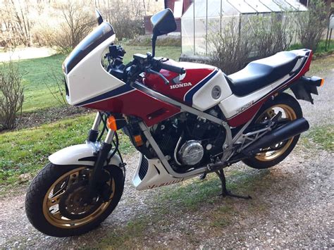 Honda VF 750F Klassikermarkedet