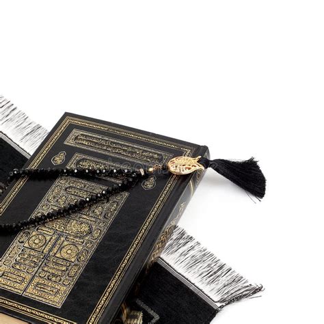 Quran Isl Mico Del Libro Sagrado Con Las Gotas Del Rosario Y Manta De