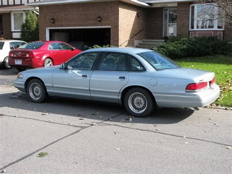 1996 Ford Crown Victoria Information And Photos Momentcar