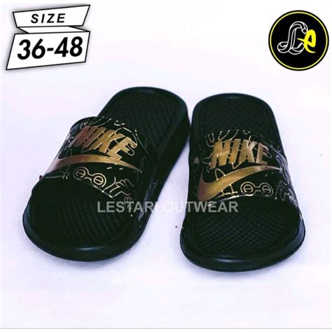 Jual SANDAL CASUAL SLOP PRIA UKURAN 36 48 NIKE BENASSI HITAM GOLD