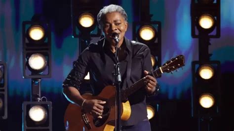 Tracy Chapman Regresa Al Escenario De Los Grammy 2024 Con Emotivo Dúo