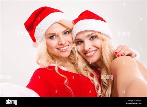 Blonde Twins Hi Res Stock Photography And Images Alamy