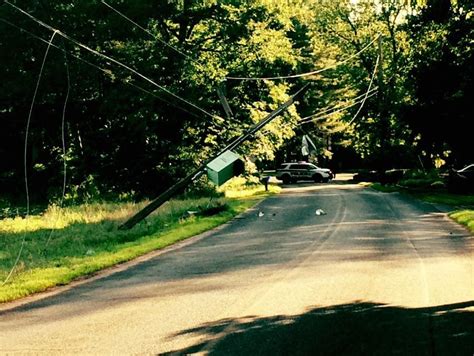 Man Charged With Dui After Colliding With Utility Pole In East Windsor