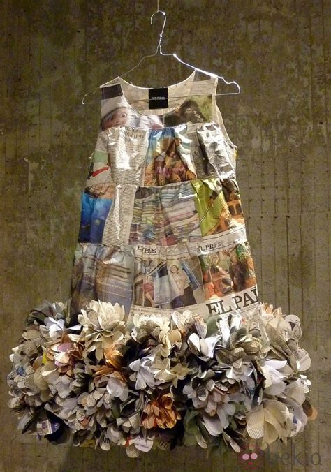 Vestido de papel de Aspesi con bajo floral Más Recycled Outfits