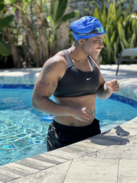 An enby thirst trap 💦 : r/enby