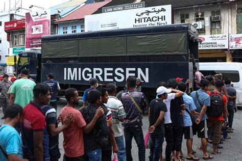 Imigresen Tahan Warga Asing Dalam Op Kutip Di Kota Bharu Dan Kuala