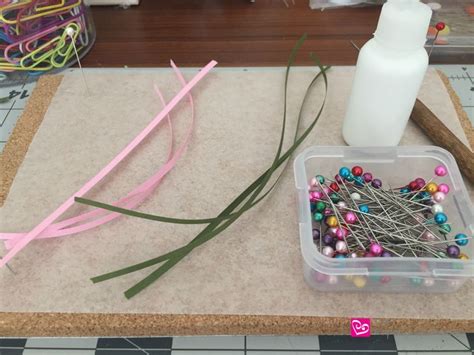 How To Make Simple Quilling Paper Flowers Lily Of The Valley The