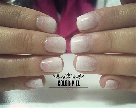 Color Y Piel U As En Degrade Blanco U As Degradadas Manicura De U As