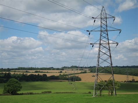 Pylons Near Luddesdown © Oast House Archive Cc By Sa20 Geograph