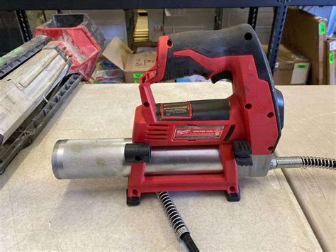 Milwaukee 2446 20 M12 12v Cordless Lithium Ion Grease Gun Bare Tool Matthews Auctioneers