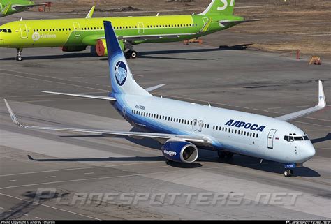 RA 73266 Alrosa Avia Boeing 737 83N WL Photo By Andrey Tchursin ID