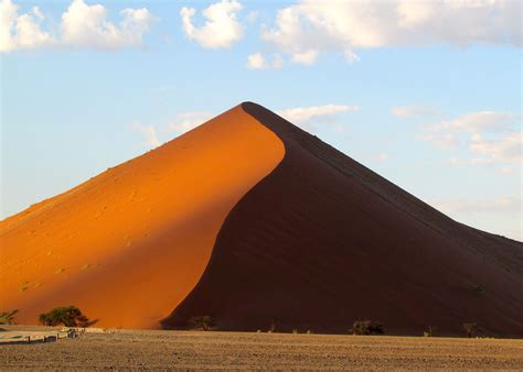 Why visit the Dunes of Sossusvlei | Audley Travel US