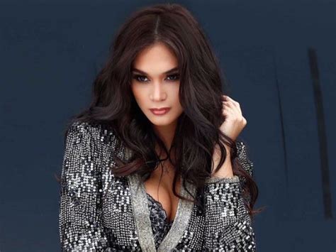 Pia Wurtzbach To Host Binibining Pilipinas 2017