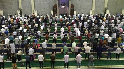 Daftar Imam Dan Muadzin Salat Tarawih Masjid Agung Batam Selama