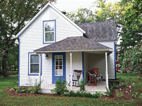 Fixing Up A 100 Year Old Farmhouse In Indiana The Shelter Blog