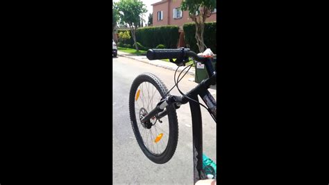 One Handed Wheelie Short Distance Youtube