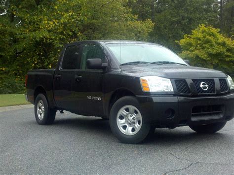 2005 Nissan titan xe specs