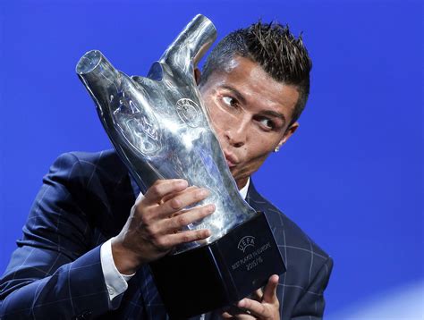 Cristiano Ronaldo Elegido Mejor Jugador De Europa De La Temporada