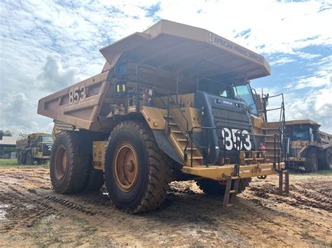 2011 Caterpillar 777F Dump Truck (DT853) Auction (0007-9014386) | Grays ...