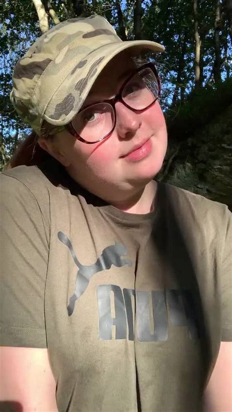 Just A Shy Chubby Girl Flashing Her Tiddies In The Woods Scrolller