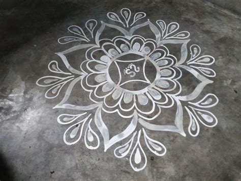 Alpona design for Lakshmi Puja /লক্ষী পূজার আলপনার ডিজাইন / Easy Laxmi ...