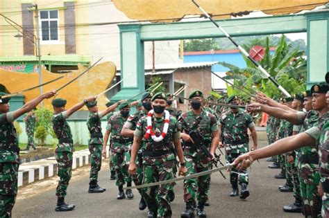 Tradisi Penyambutan Purna Tugas Satgas Pamtas Mobile Ri Png Brigif Pr