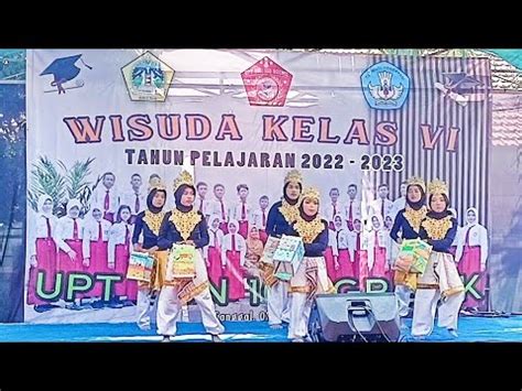 Tari Damar Kurung Khas Gresik Di Acara Wisuda Kelas Vi Upt Sd Negeri