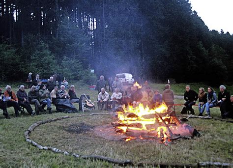 Lagerfeuer Romantik Zum Sonnenuntergang Kleines Wiesental Badische