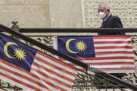 Najib Razak Tenang Hadir Rayuan Akhir Kes Src International