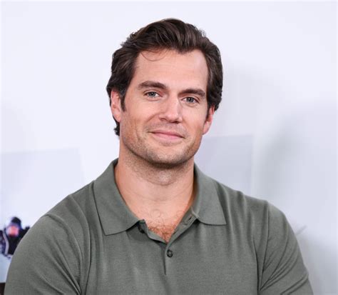 Henry Cavill Ya No Es El Hombre Más Guapo Del Mundo Lo Cambiaron Por