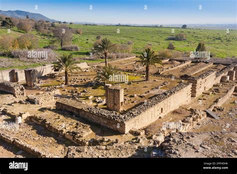 10th Century Ruins Of The Islamic Fortified Palace City Of Medina