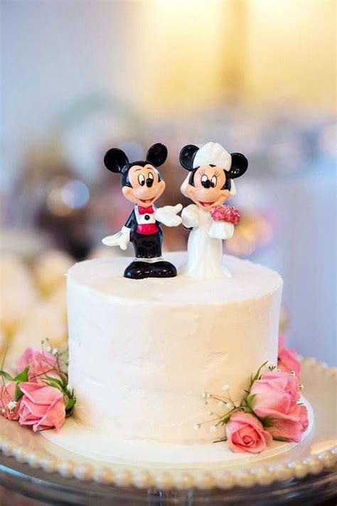 Disney Mickey & Minnie Wedding Figurine/cake Topper - Peter Brown ...