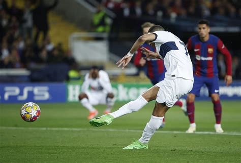 Mbapp Anota Dos Goles Para Psg Que Vence Al Barca Y Se Mete En