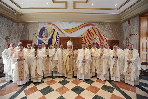 Archidiocesis De Madrid Cardenal Osoro A Los Nuevos Sacerdotes